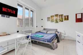 METRO M1 - Smart Home, fast free WiFi & Netflix